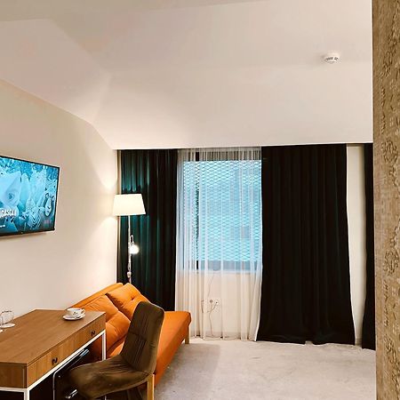 Epigraph Design Kosher Hotel Тбілісі Екстер'єр фото