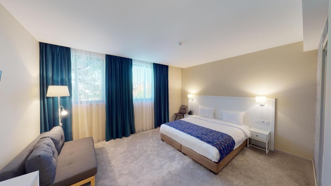 Epigraph Design Kosher Hotel Тбілісі Екстер'єр фото