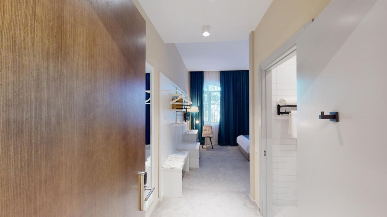 Epigraph Design Kosher Hotel Тбілісі Екстер'єр фото