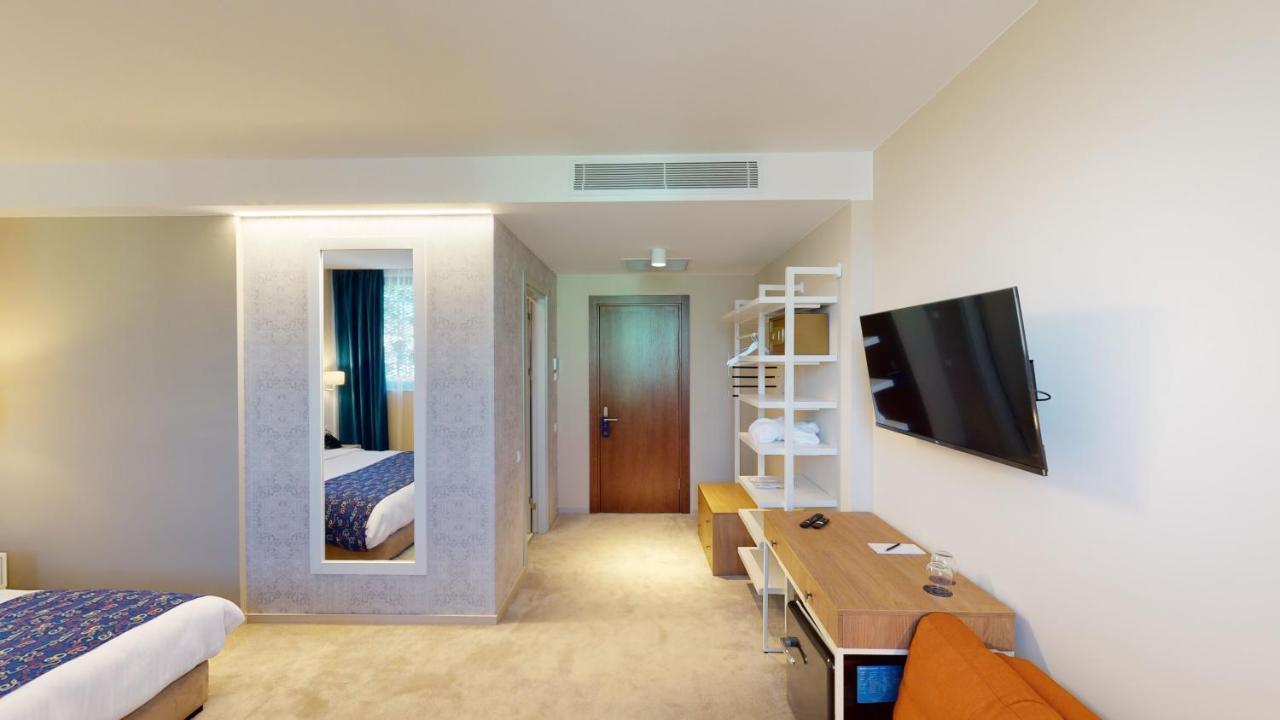 Epigraph Design Kosher Hotel Тбілісі Екстер'єр фото