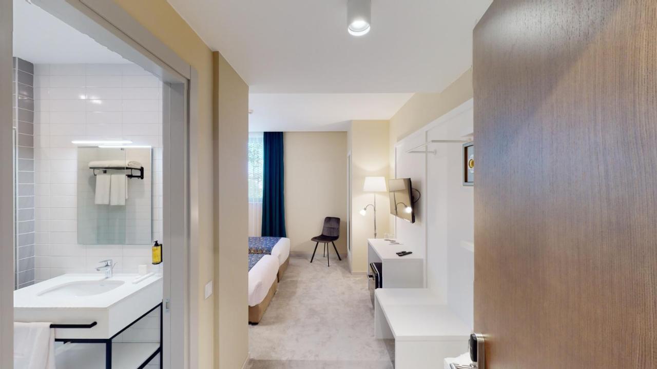 Epigraph Design Kosher Hotel Тбілісі Екстер'єр фото
